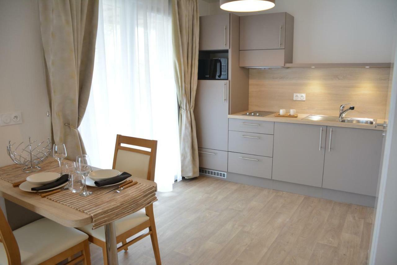 Domitys - Les Megalithes Roses Aparthotel Perros-Guirec Eksteriør bilde